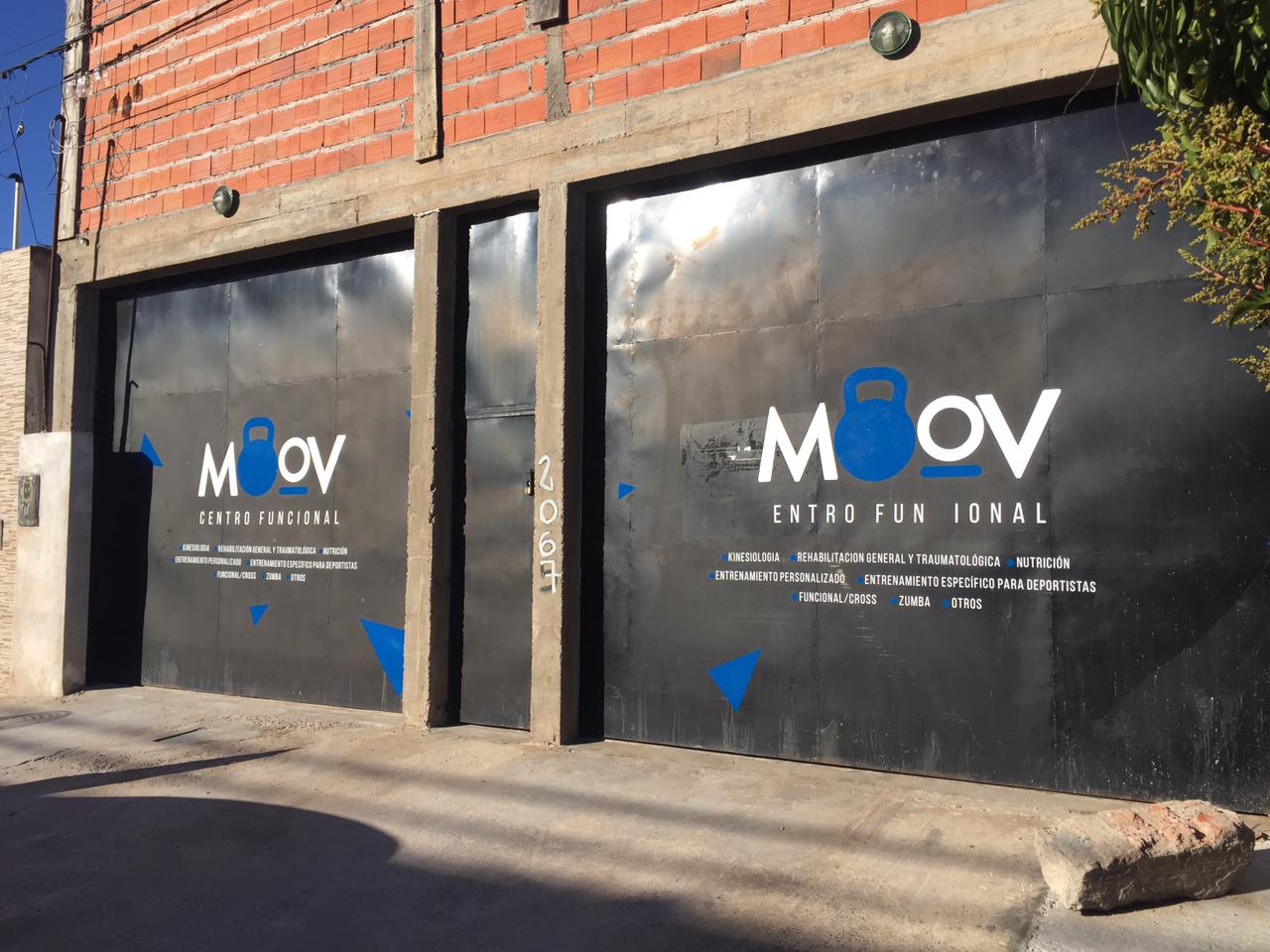 Sector de camillas y kinesiología clínica en Moov